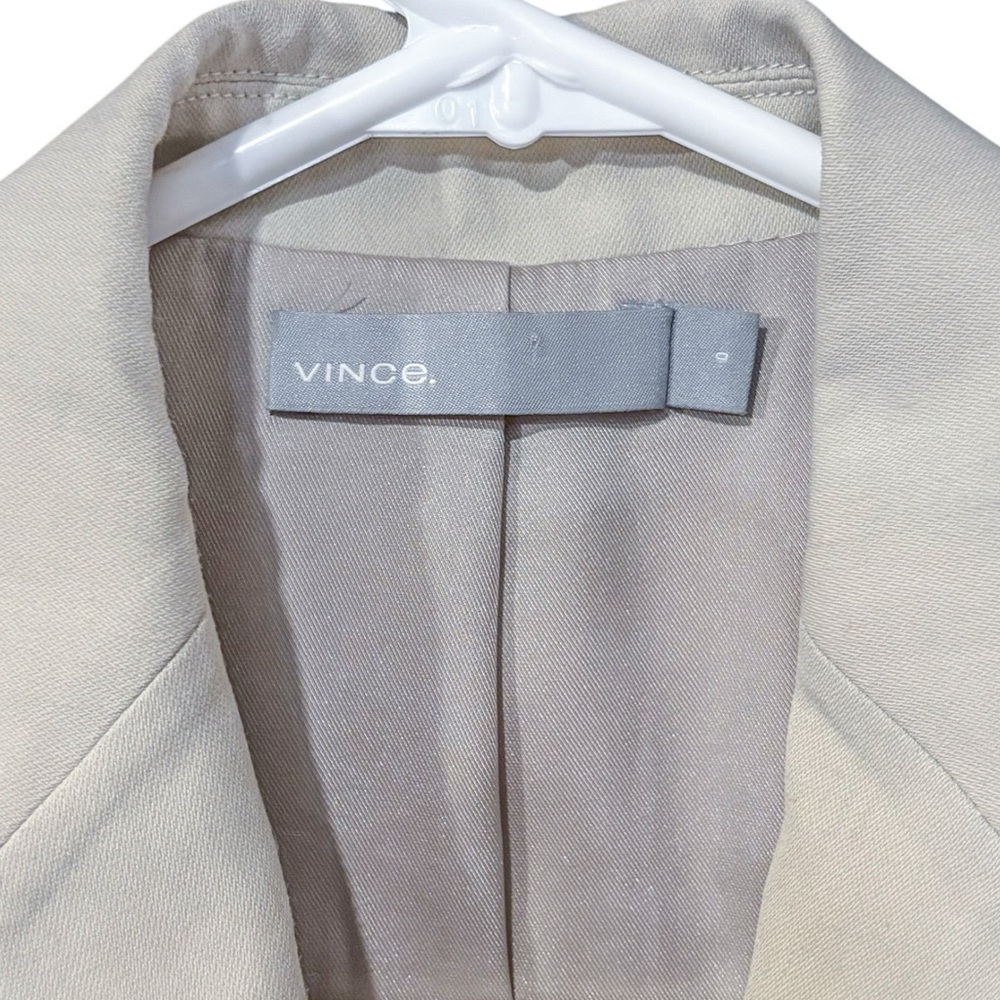 Vince Soft Blazer in Horchata - Picture 6 of 8